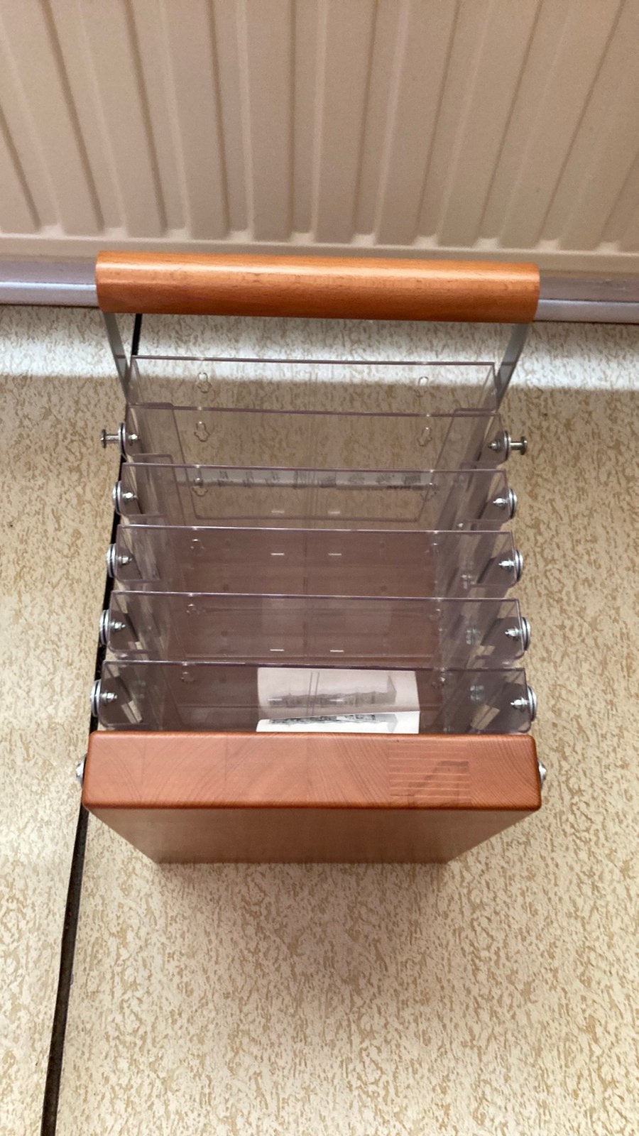 Tijdschrifthouder, Enlèvement, Utilisé