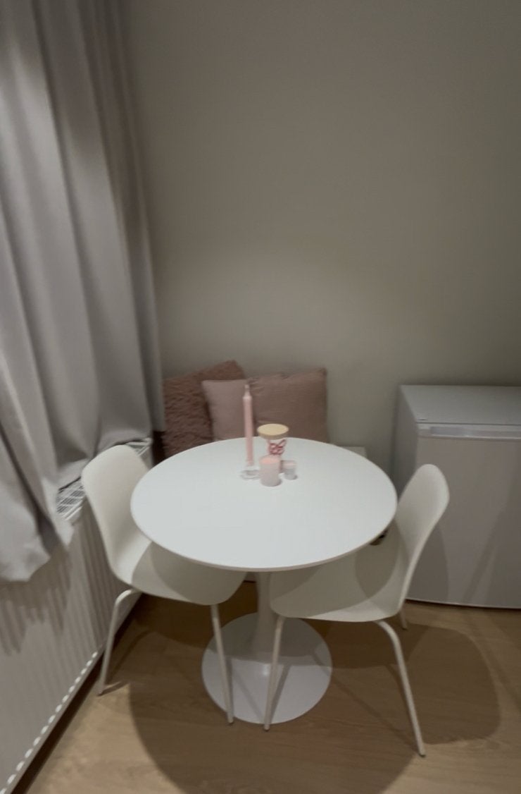 Rond eettafel, Maison & Meubles, Tables | Tables à manger, Rond, Comme neuf, 100 à 150 cm, Enlèvement