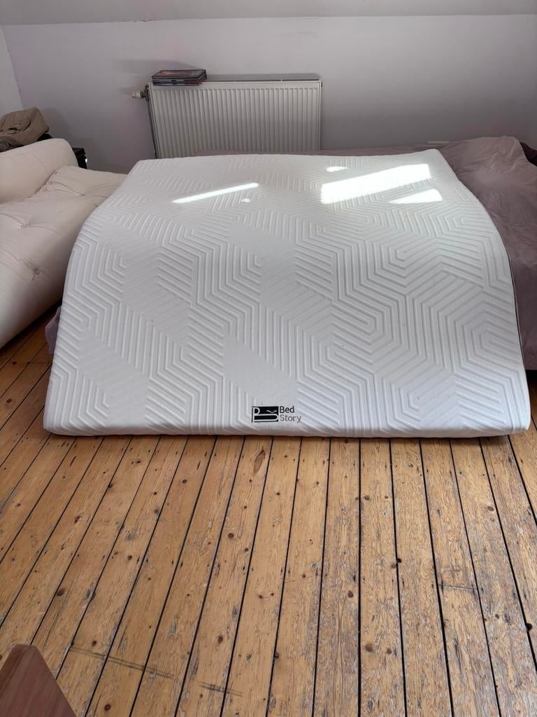Sur matelas àmemoire de forme, Matelas, Enlèvement, Utilisé, 180 cm