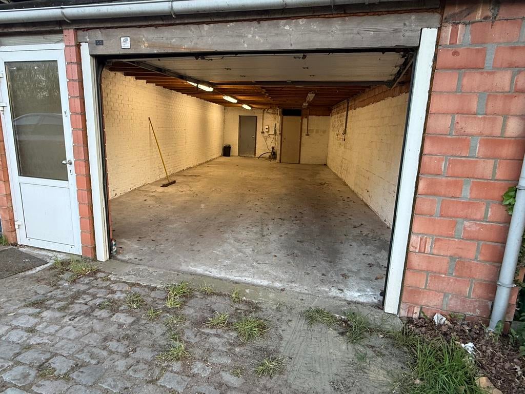 Garage/Magazijn/Werkplaats/Opslagplaats Te Huur, Antwerpen (stad)