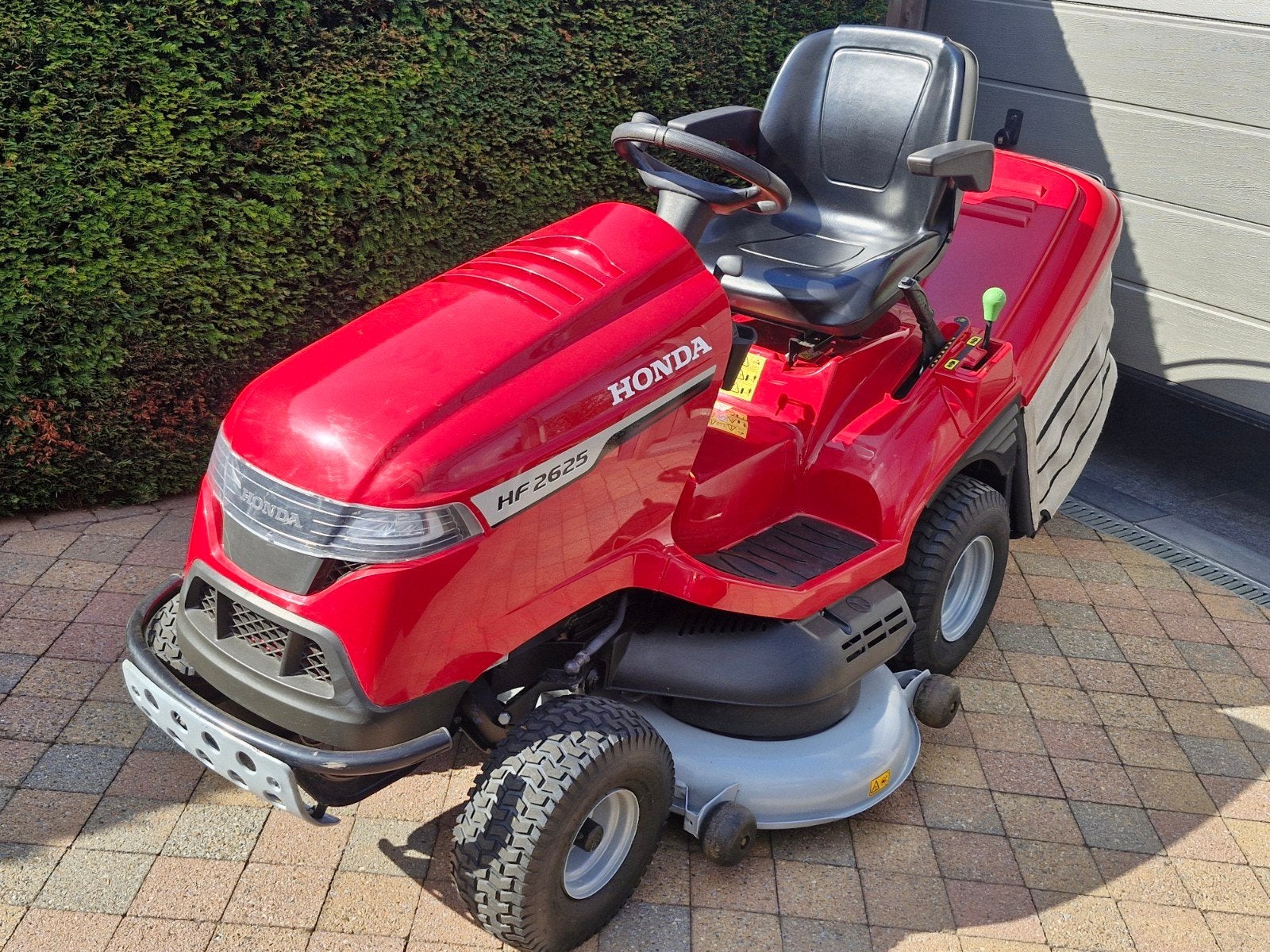 Zitmaaier honda hf2625hte met maaidek van 122 cm 25 pk 2023, Tuin en Terras, Zitmaaiers, Ophalen, Honda, Zo goed als nieuw, 120 cm of meer