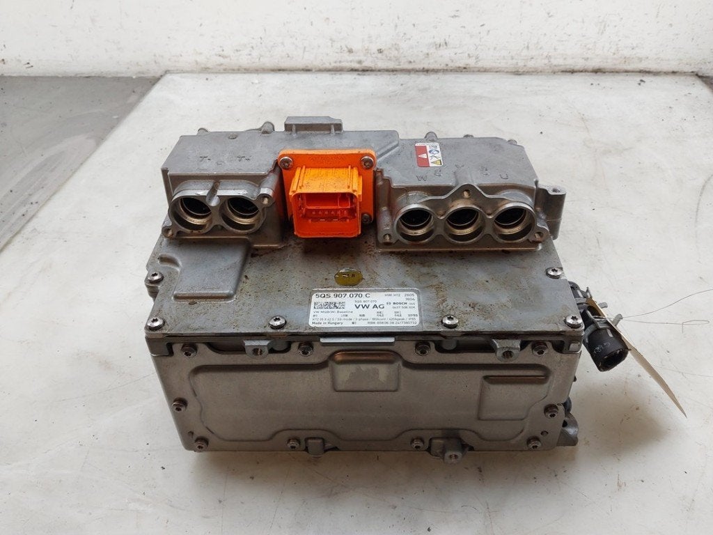 ONDULEUR ABS Skoda Kodiaq (PSAC) (01-2024/-) (|5QS907070C|), Robert Bosch AG, Utilisé, Skoda, Robert-Bosch-Allee 1
74232  Abstatt, DE