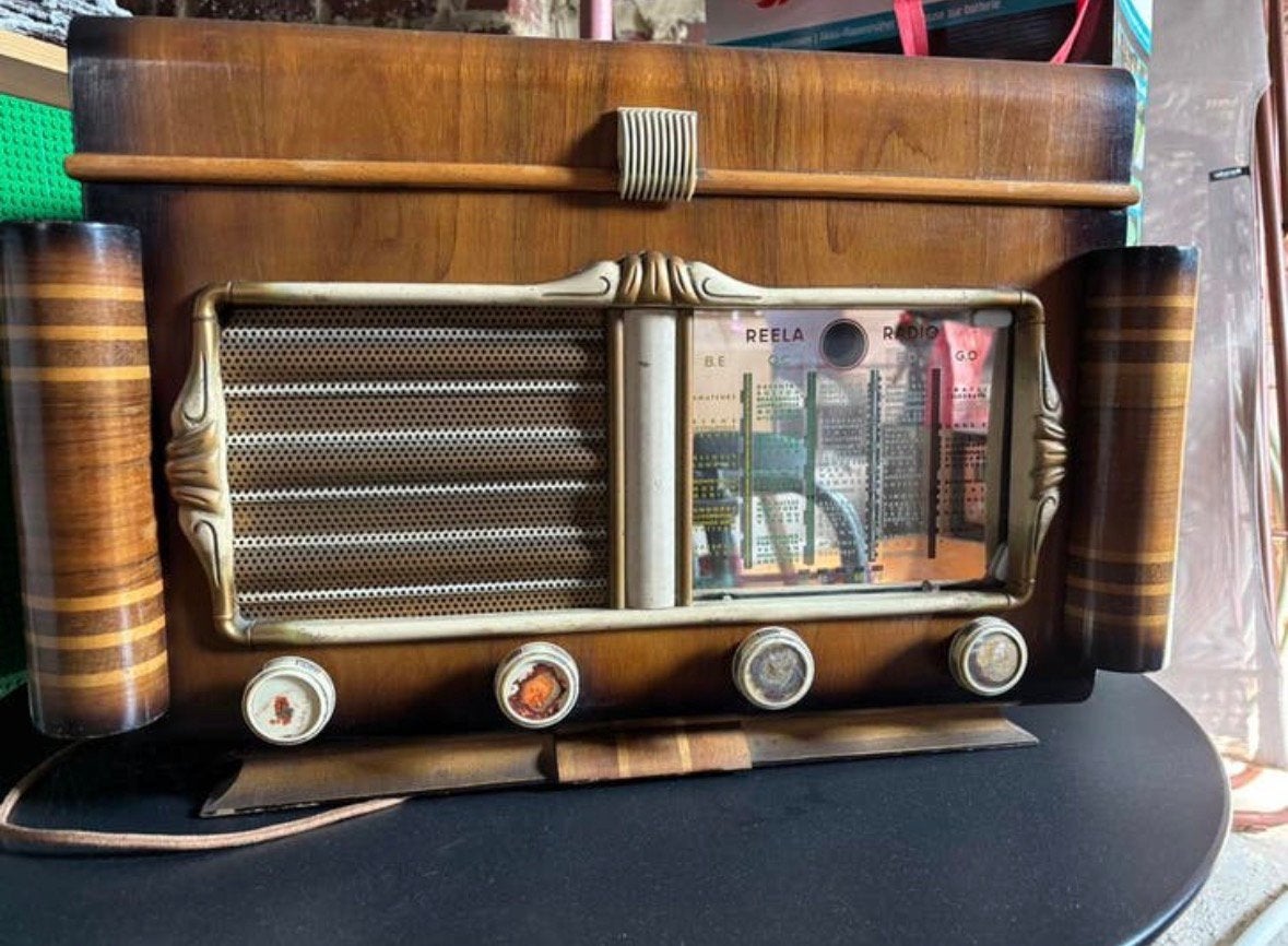 Retro Reela radio en platenspeler, Ophalen, Gebruikt, Radio