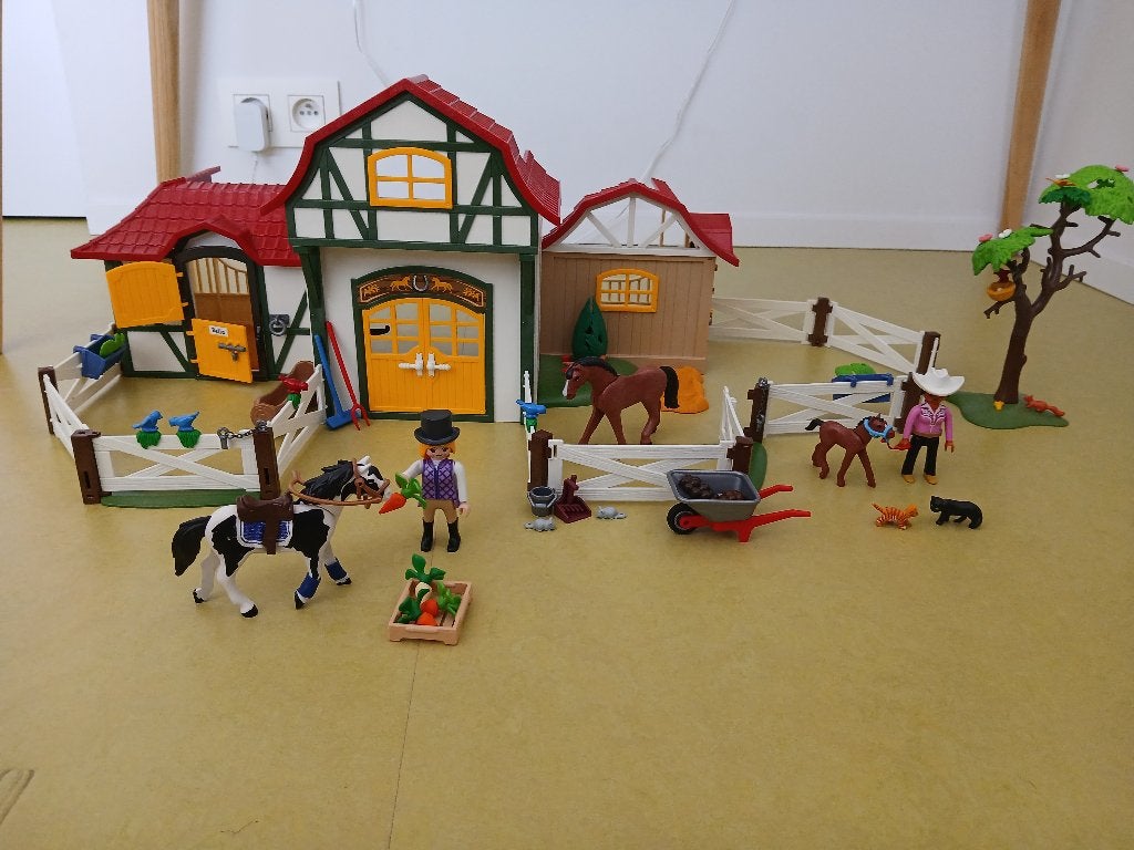 Playmobil Country, club d'équitation, Enfants & Bébés, Jouets | Playmobil, Enlèvement ou Envoi, Comme neuf, Ensemble complet