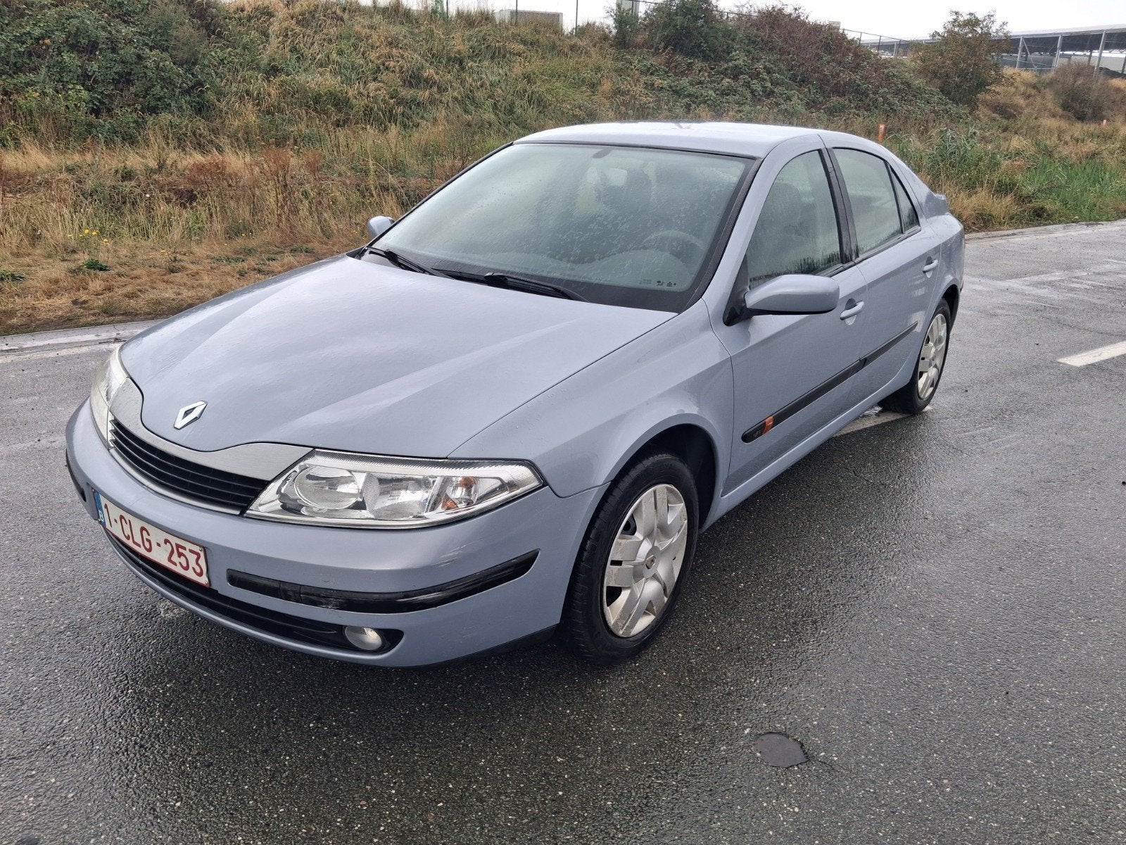 Renault laguna Benz 80.000 km Gekeurd vvk!!!, Auto's, Renault, Laguna, 4 cilinders, 1600 cc, 5 deurs
