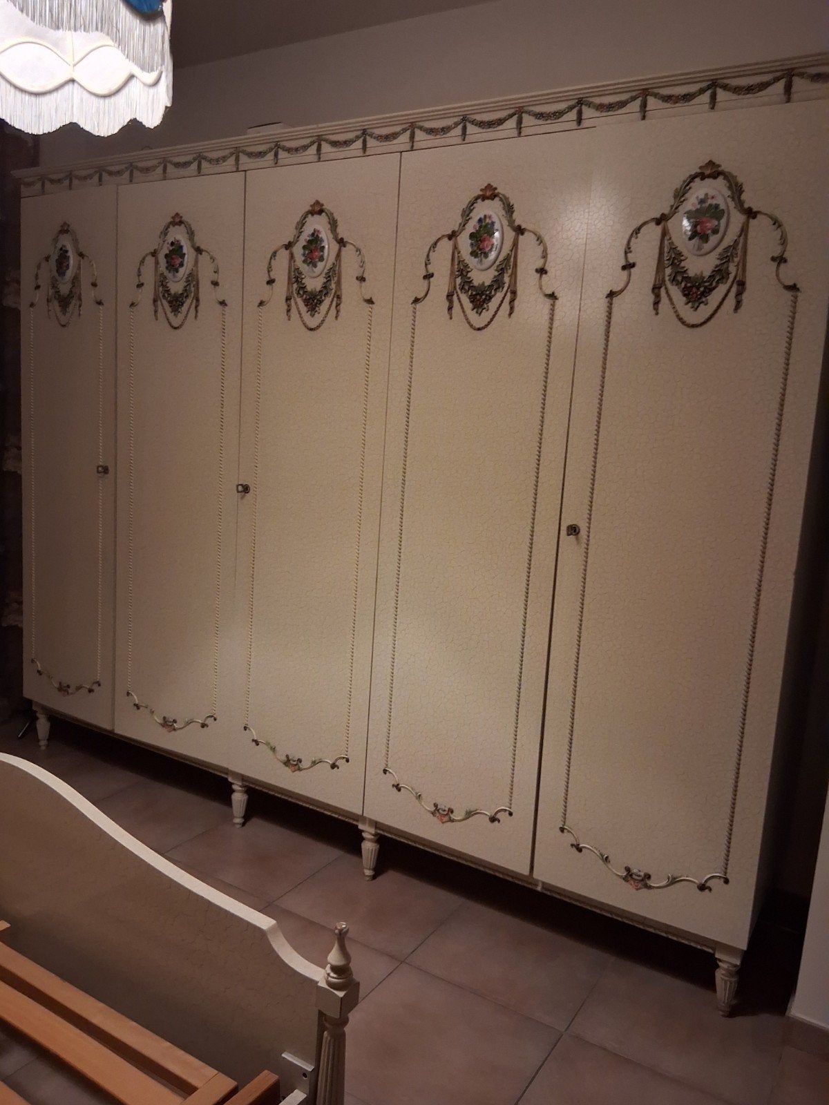 kledingkast en spiegelkast, Ophalen