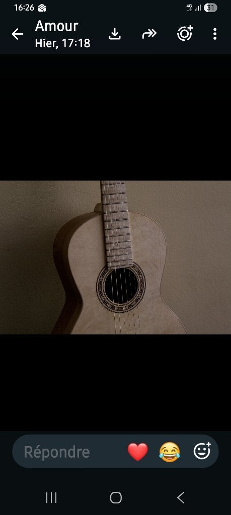 Guitare fabriquée à la main, modèle unique, Musique & Instruments, Instruments à corde | Guitares | Acoustiques, Enlèvement, Neuf