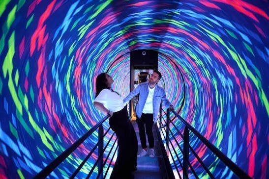 WOM Bruxelles illusions, Tickets & Billets, Trois personnes ou plus