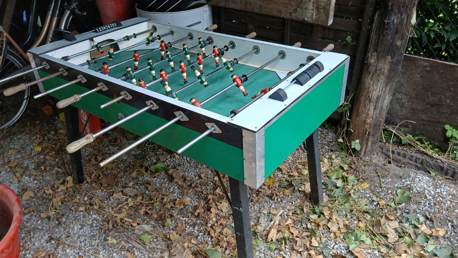 Voetbaltafel, Ophalen