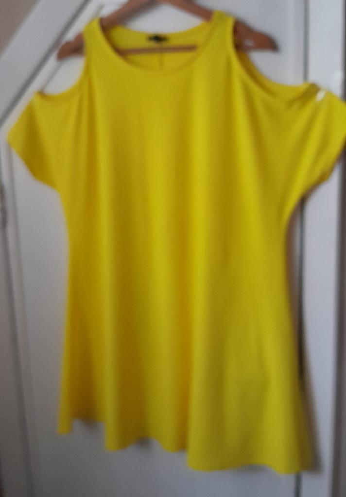 Stretch klokkend jurkje met open schouders X.L., River island, Ophalen of Verzenden, Zo goed als nieuw, Jurk