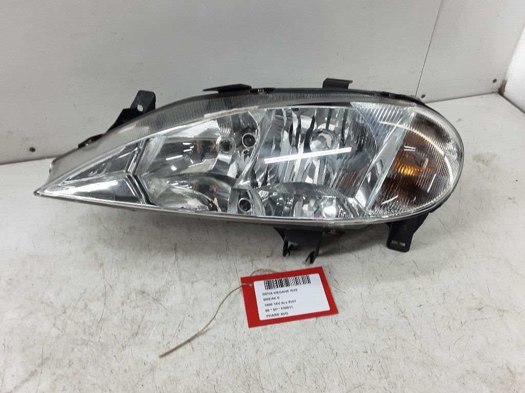 PHARE / OPTIQUE AVANT GAUCHE Megane Break / Grandtour (KA), Autos : Pièces & Accessoires, Renault, Mevr. I. Hauben, Utilisé, Rue de l'Espoir 34 34
4030  GRIVEGNÉE, BE