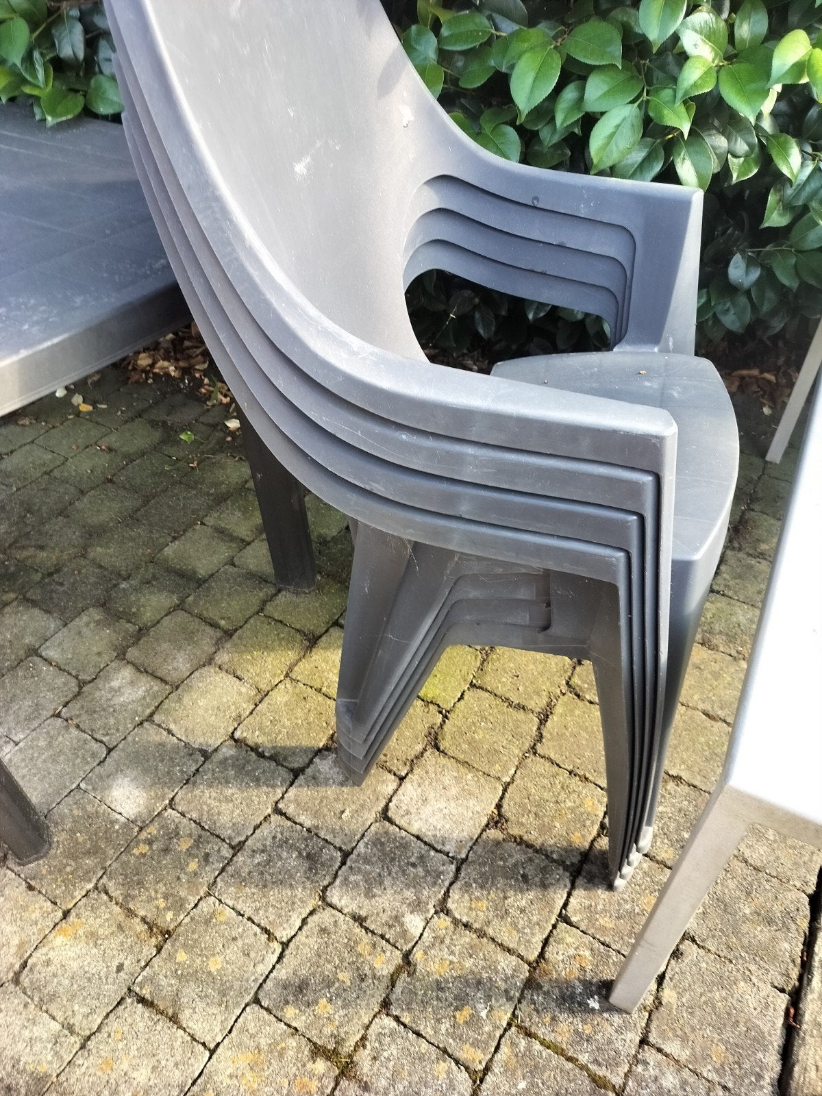 Tuinset, Ophalen