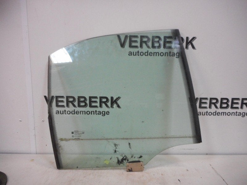 VITRE ARRIERE DROITE Opel Omega B (25 / 26 / 27), Opel, Opel Automobile GmbH, Utilisé, Kontakt-opel@opel.com