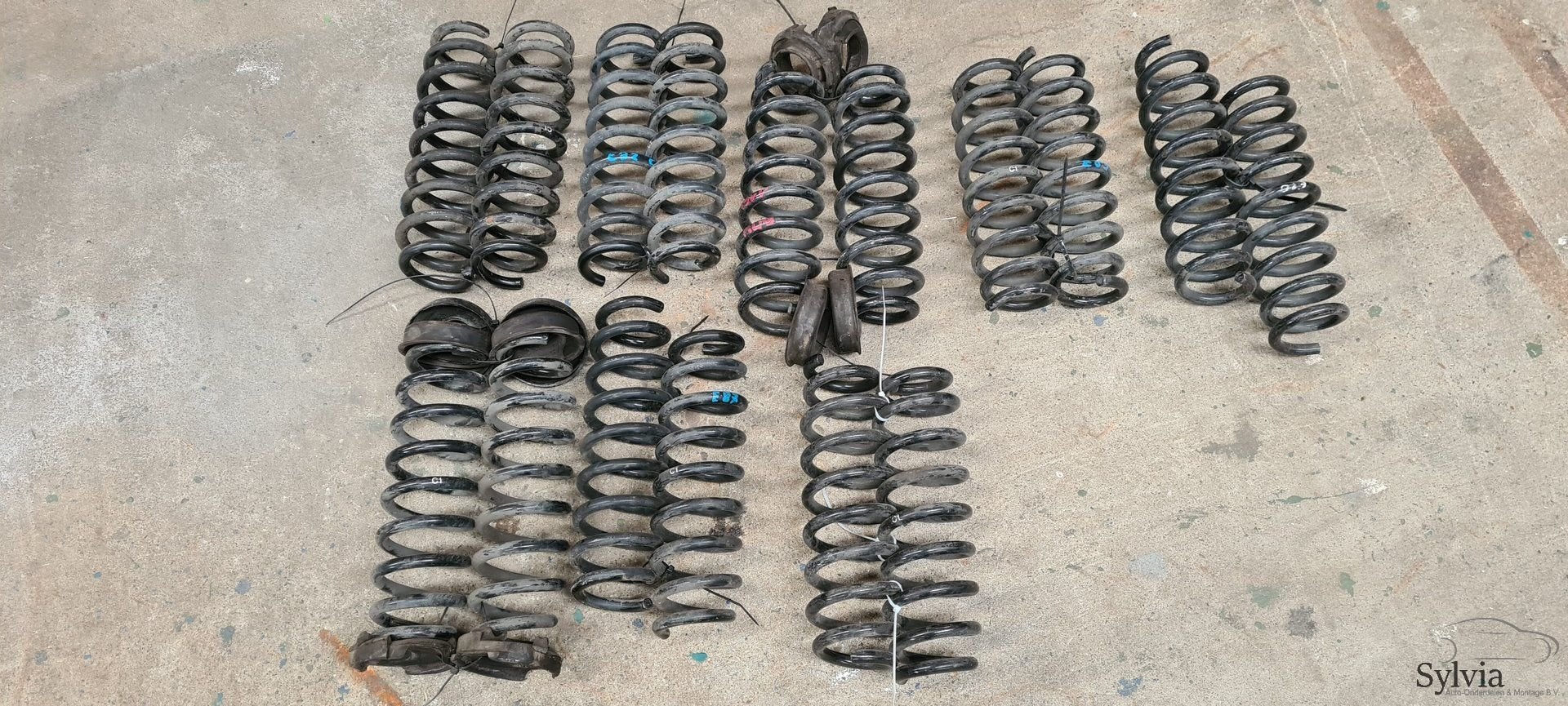 Diverse Achterveren Spiraal  BMW 1 / 3 serie E81 E87 E90 E91, Gebruikt, -, -, Ophalen of Verzenden