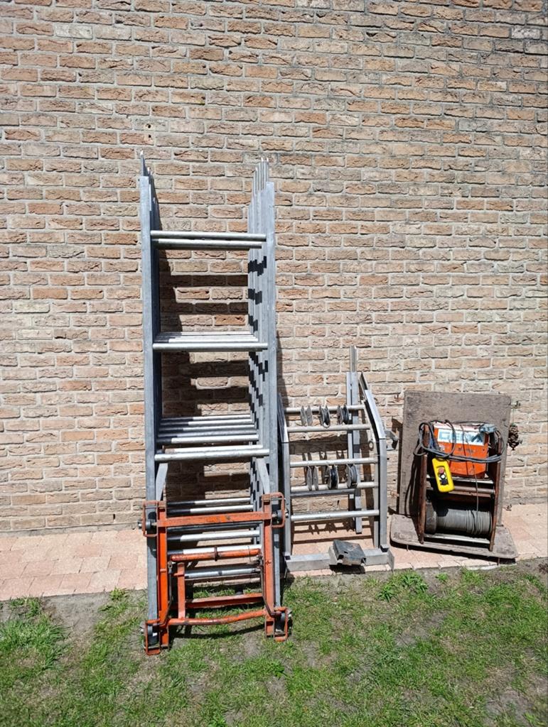 élévateur d'échelle terminé, monte-carreaux de 15 cm, Bricolage & Construction, Enlèvement, Utilisé, Ascenseur de chantier