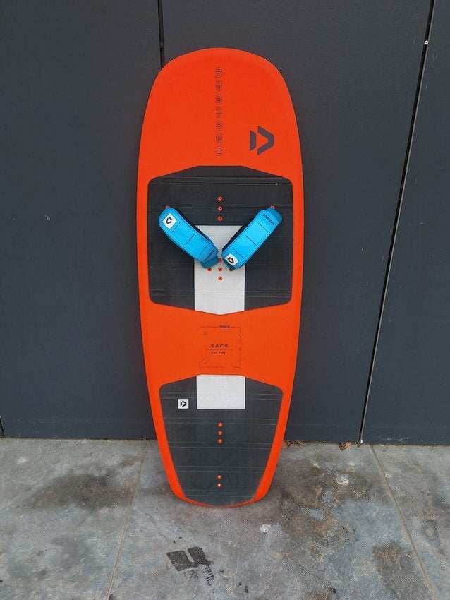 Duotone - Kitefoilbord + 75 cm mast + carbon foil, Watersport en Boten, Wingsurfen, Ophalen, Zo goed als nieuw, Overige