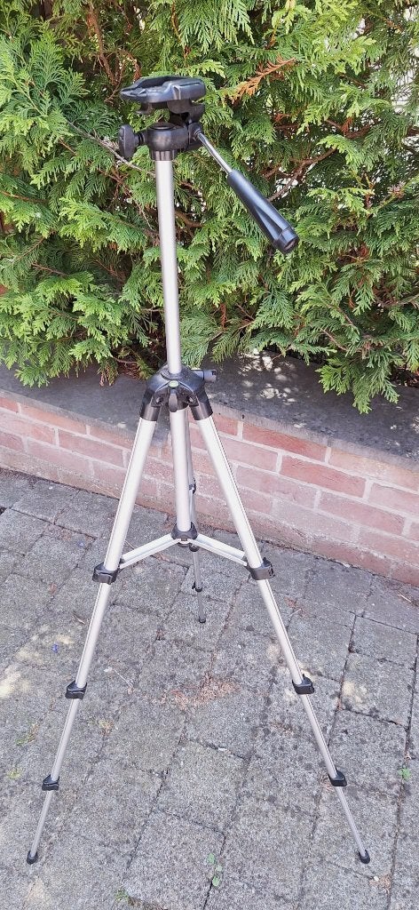 Trépied universel téléscopique, Enlèvement ou Envoi, Pliable, Utilisé, 125 cm ou moins