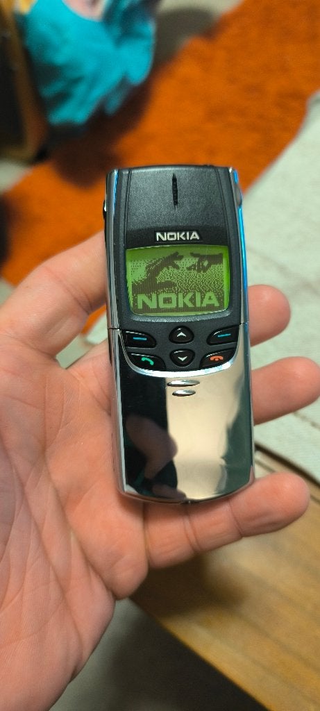 nokia 8810 + 3 batteries, Telecommunicatie, Ophalen, Gebruikt, Schuifmodel, Geen camera