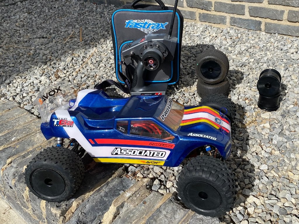 Truck associated RC10 kit complet, Échelle 1:10, Voiture off road, Enlèvement, Utilisé