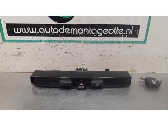 Commutateur éclairage d'urgence d'un Opel Astra (Astra H 04, Autos : Pièces & Accessoires, -, Opel, 3 mois de garantie, Utilisé