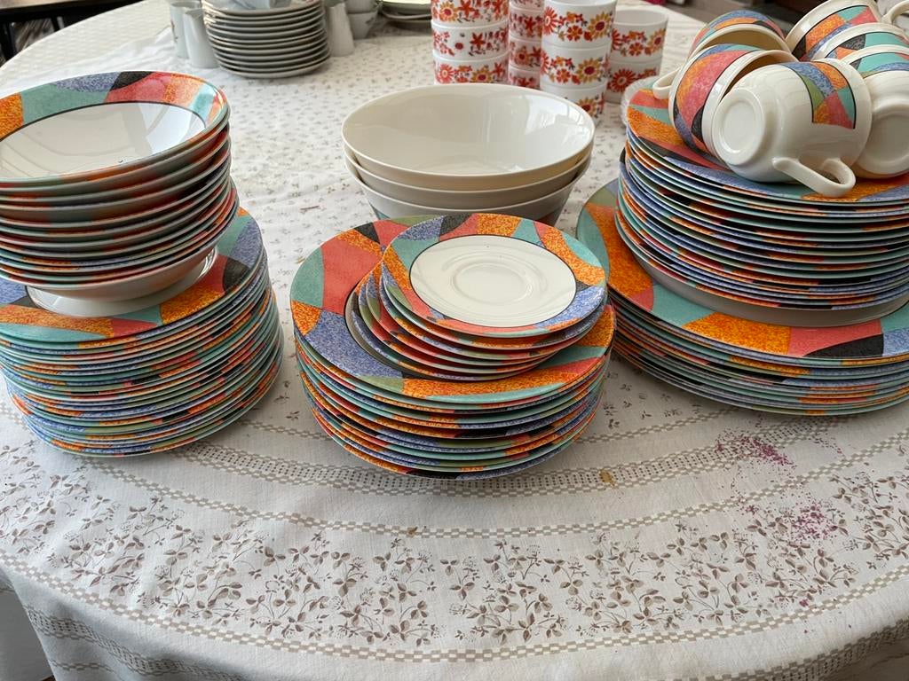 Service de table en Arcopal, Maison & Meubles, Cuisine | Vaisselle, Service complet, Comme neuf, Verre, Enlèvement