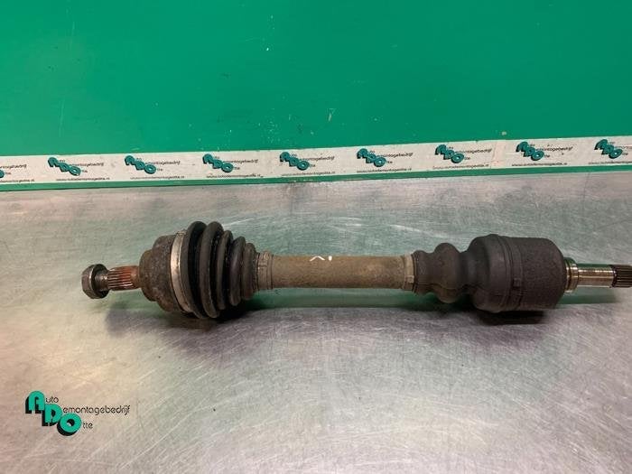 Arbre de transmission avant gauche d'un Peugeot Partner (Par, -, 3 mois de garantie, Utilisé, -
