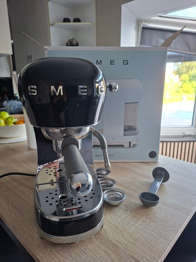 Machine a café Smeg, Elektronische apparatuur, Ophalen, Zo goed als nieuw, Overige merken