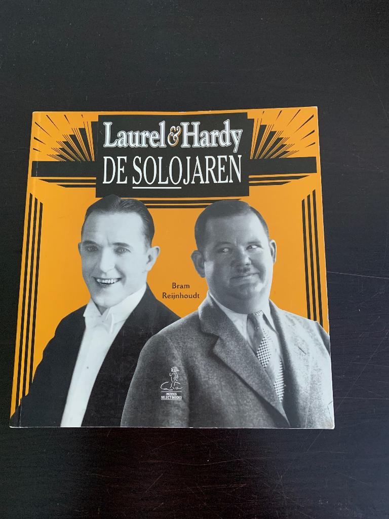 Boek : laurel& Hardy de solojaren —-Bram Reijnhoudt, Boeken, Ophalen, Zo goed als nieuw, Bram Reijnhoudt