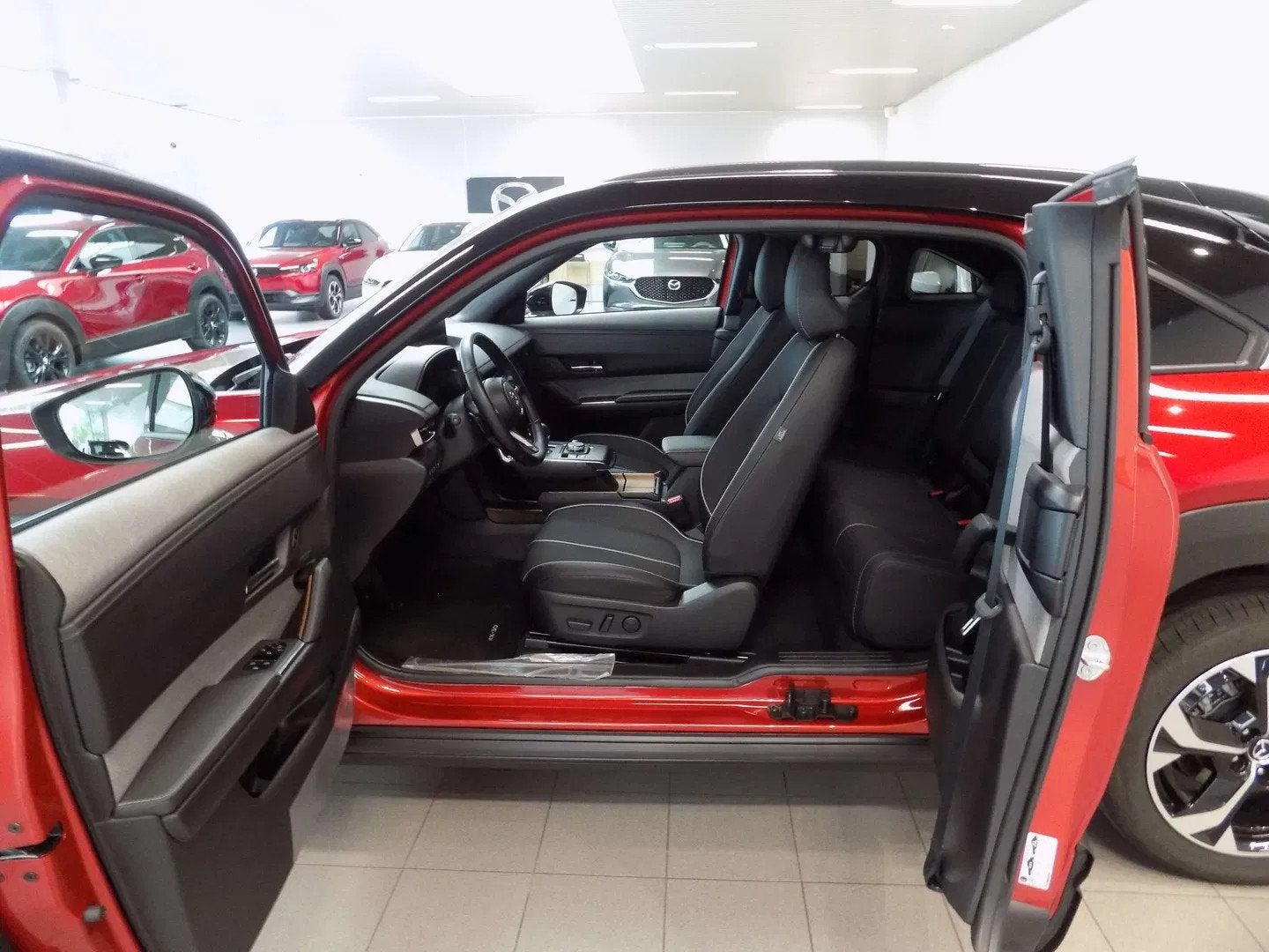 Mazda MX 30 17.8 kWh e-SKYACTIV R-EV Makoto + Premium Pack, Achat, Euro 6, Entreprise, 1 kg