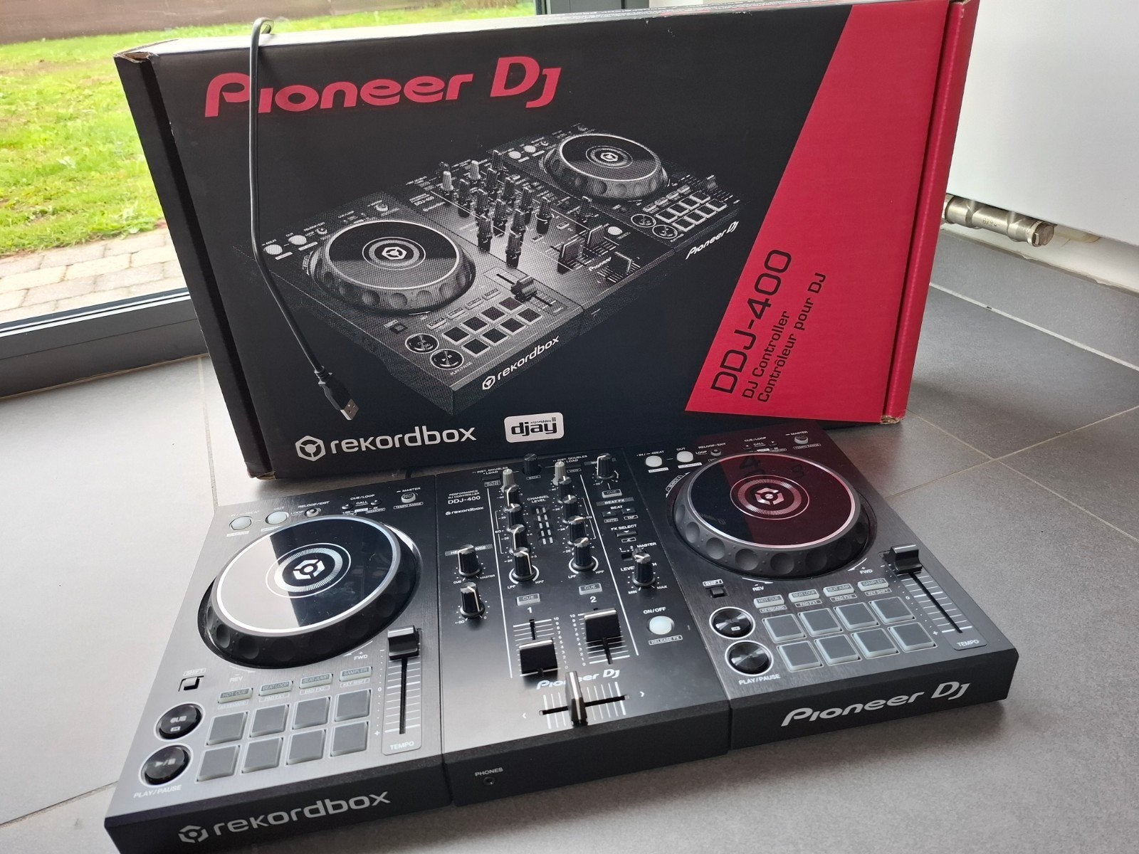 Pioneer ddj 400 met Vonyx boxen
Controller Pioneer ddj 400., Musique & Instruments, Enlèvement, Comme neuf, DJ-Set, Pioneer