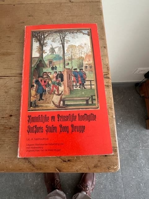 Koninklijke hoofgilde sint Joris Brugge tekst burgemeester, Boeken, Geschiedenis | Stad en Regio, 20e eeuw of later, Lic. A. Vanhoutryve