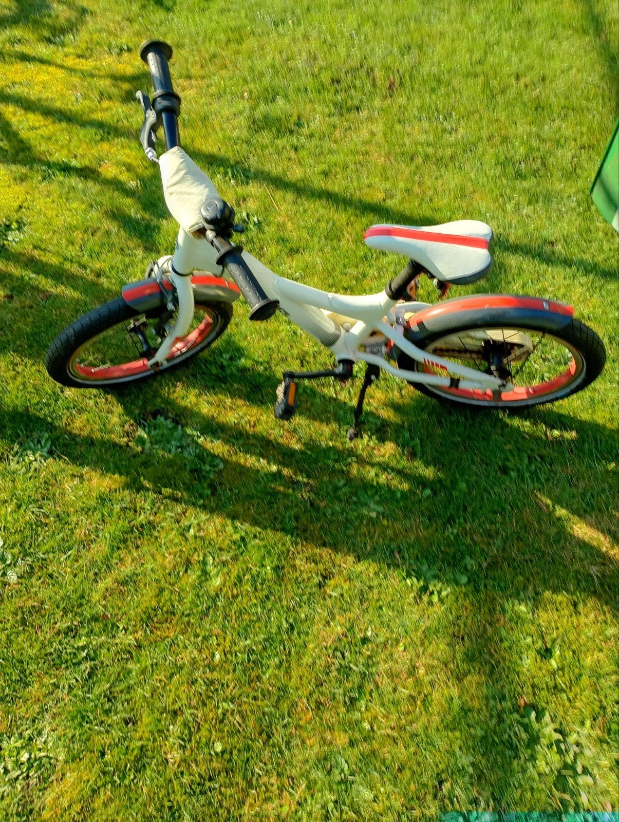 Kinderfiets mercedis, Enlèvement