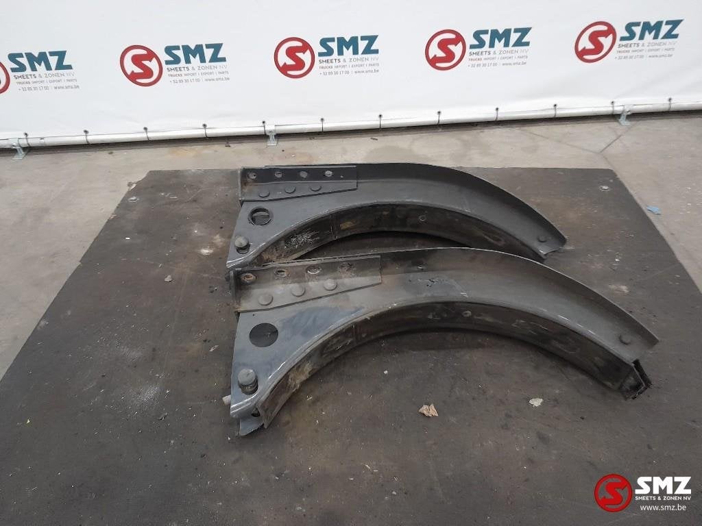 Occ jeu de supports de réservoir Renault T 2072153, Utilisé, Renault, Systèmes à carburant