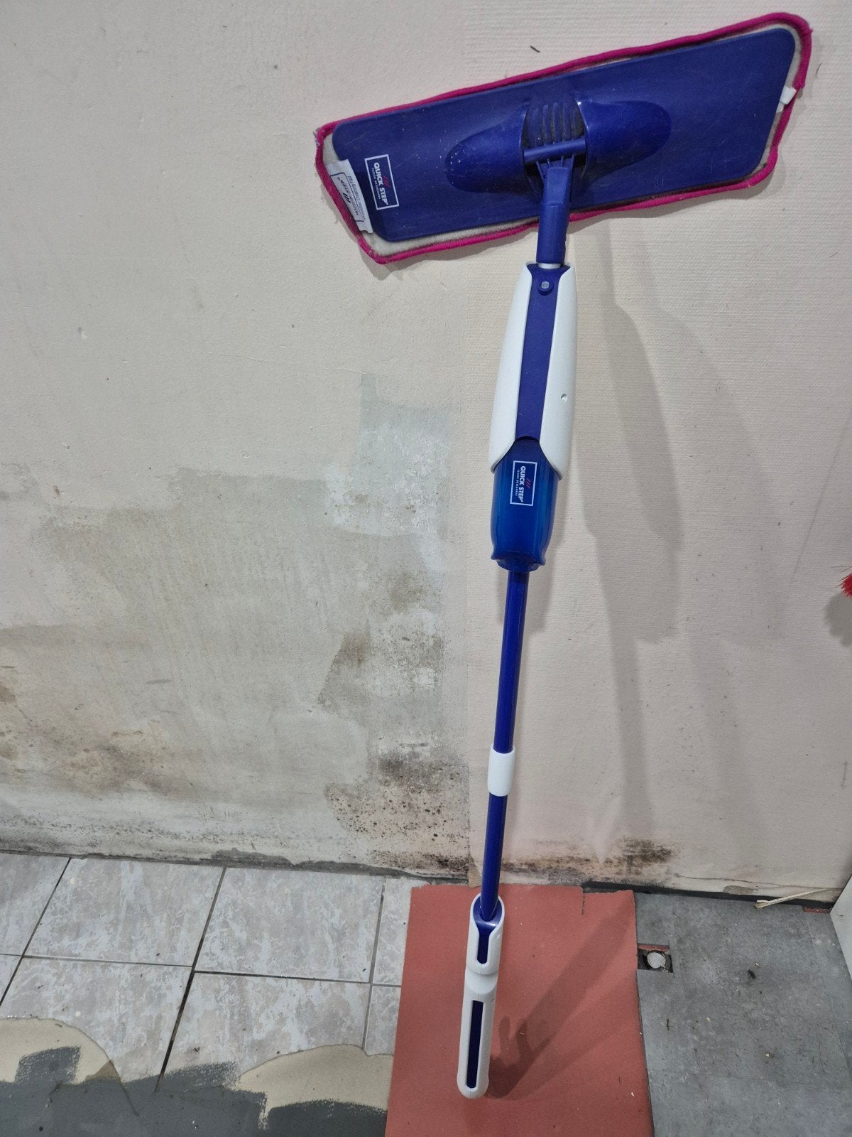 Nettoyant pour vinyle laminé avec pulvérisateur Quickstep, Bricolage & Construction, Dalles & Carrelages, Enlèvement ou Envoi