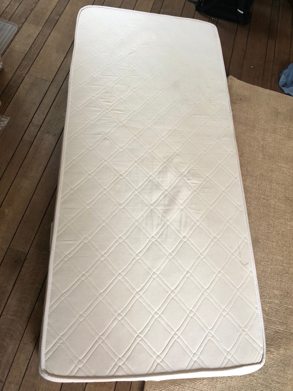 Mooie stevige matras 90x200, Huis en Inrichting, Slaapkamer | Matrassen en Bedbodems, Ophalen, Zo goed als nieuw, Matras