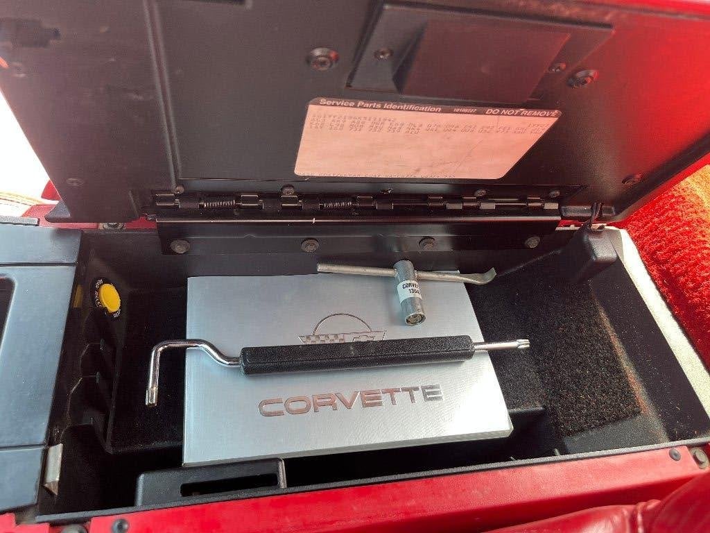 Corvette C4 targa 1989, foto 10
