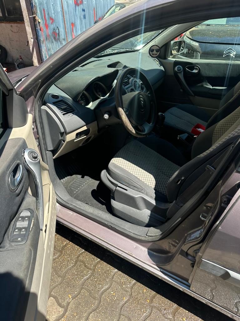 Prete à immatriculé essence zone lez 2030 Clim atch remorque, Auto's, Particulier, Te koop