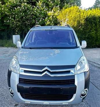 Citroën Berlingo XTR*2011* 232.000km* 92CV*A/C*1er Main, Auto's, Citroën, Euro 5, Monovolume, 4 cilinders, 1600 cc