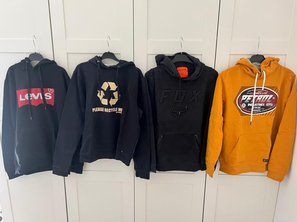 4 hoodies mt M: Levi’s, Lee Cooper, Fox en Petrol Industries, Ophalen of Verzenden, Zo goed als nieuw, Maat 48/50 (M), Zwart