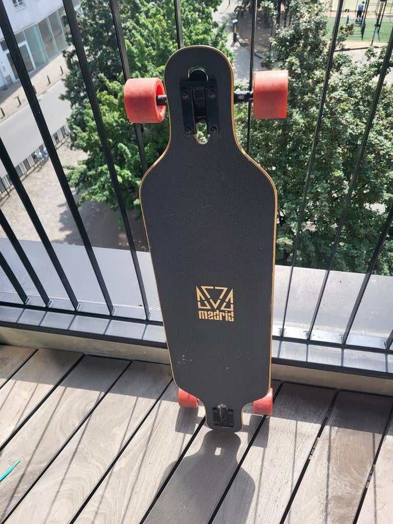 Longboard Madrid Urban Trance, Sport en Fitness, Skateboarden, Ophalen of Verzenden, Zo goed als nieuw, Skateboard, Longboard