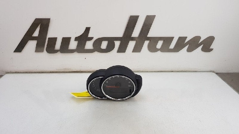 COCKPIT Mini Clubman (F54) (|9265439|8779677|62108779677|), Auto-onderdelen, Gebruikt, Mini