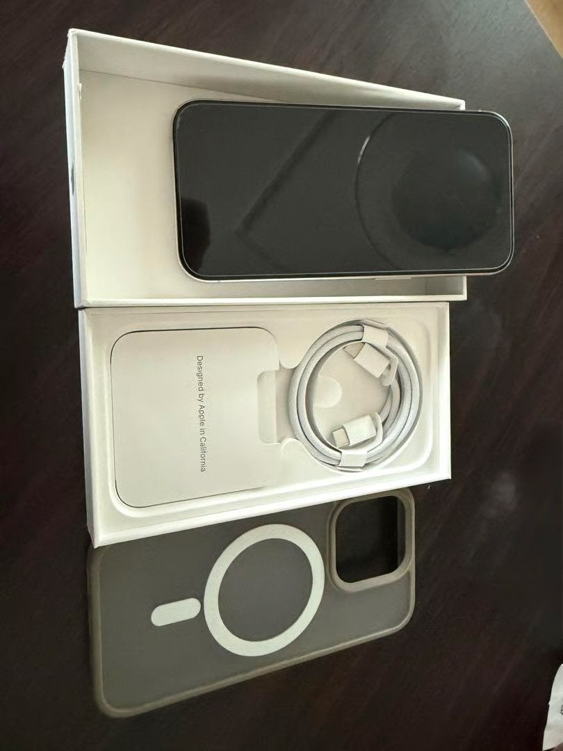 Échange d'iPhone 15 Pro, Enlèvement ou Envoi, Comme neuf, IPhone 15