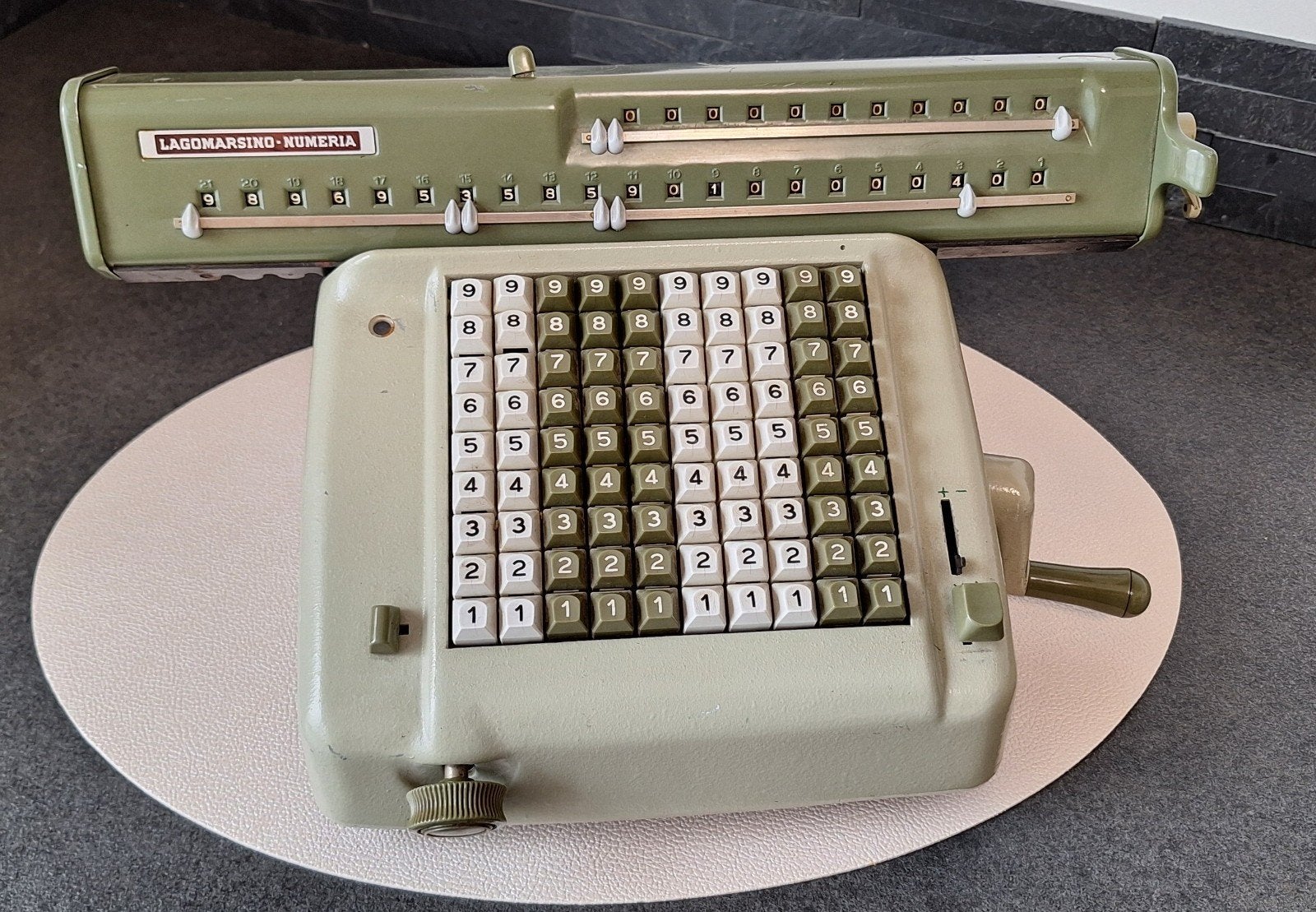 Calculatrice mécanique vintage, Enlèvement ou Envoi