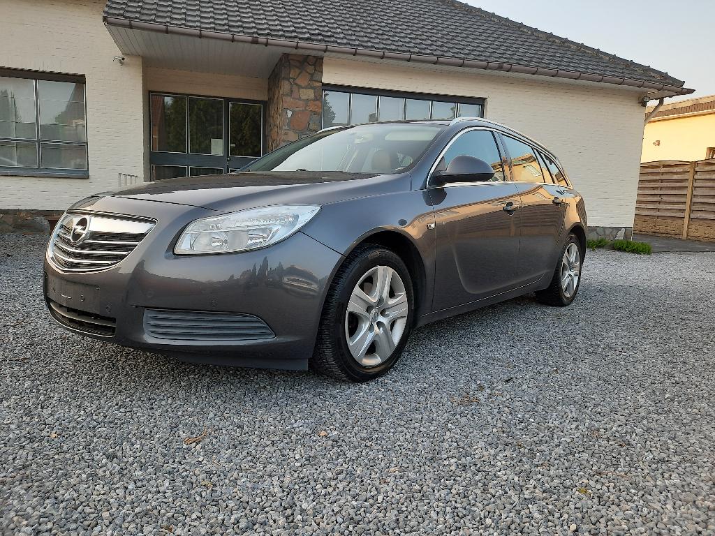 Opel Insignia Sportstourer 2.0 CDTI Ecoflex Comfort, Auto's, Opel, Voorwielaandrijving, Euro 5, Zwart, 4 cilinders