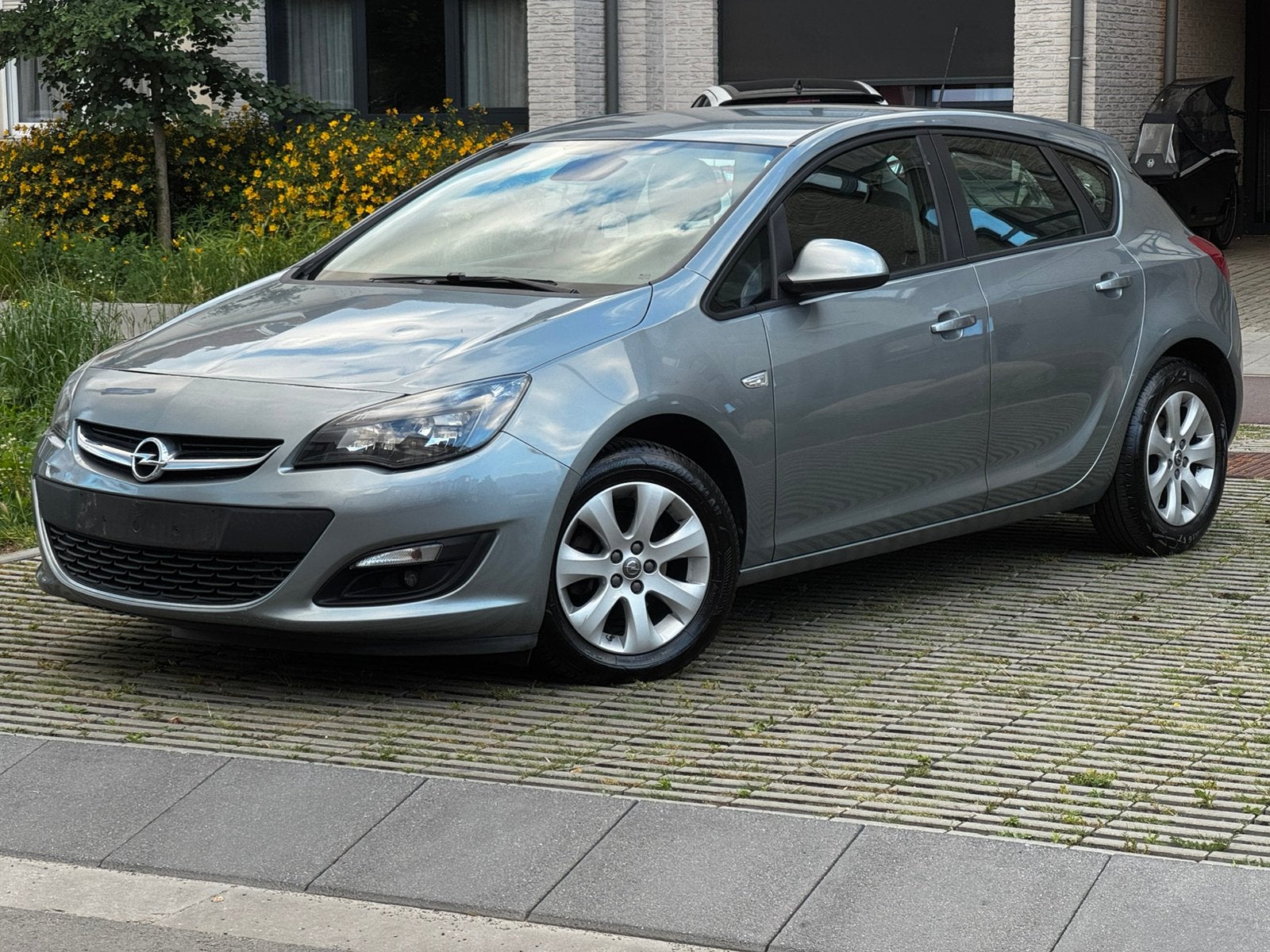 Opel Astra 1.4 Turbo Benzıne Automaat 77000km, Auto's, Automaat, Particulier, Te koop, Onderhoudsboekje