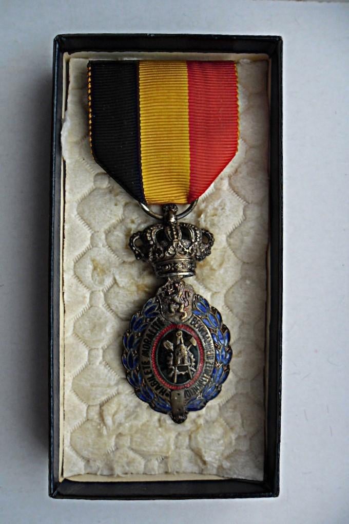 médaille du travail 2ème classe, Envoi, Autres matériaux