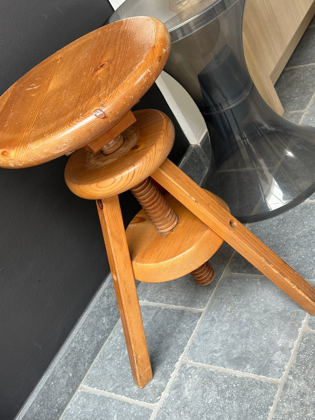 Tabouret vintage, Maison & Meubles, Tabourets, Enlèvement, Réglable en hauteur, Utilisé, Bois