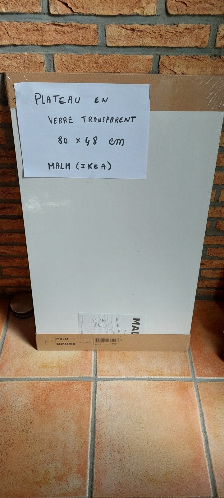 Plateau en verre  Malm ikea, Maison & Meubles, Enlèvement, Neuf