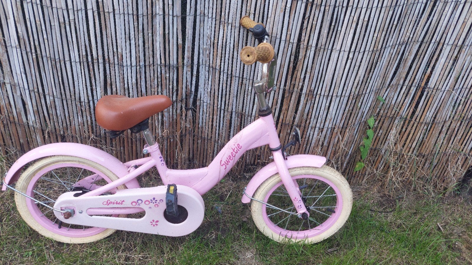 meisjes fiets, Ophalen