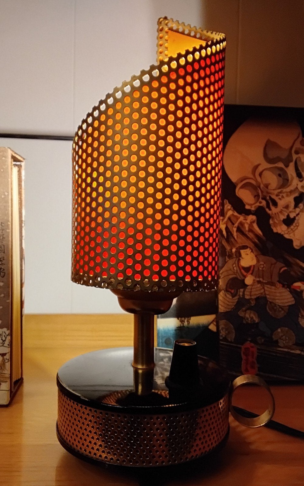 Lampe vintage. Mid-century France, Mathieu Matégot 1950/60, Doré, Vintage, Enlèvement ou Envoi, 26 cm